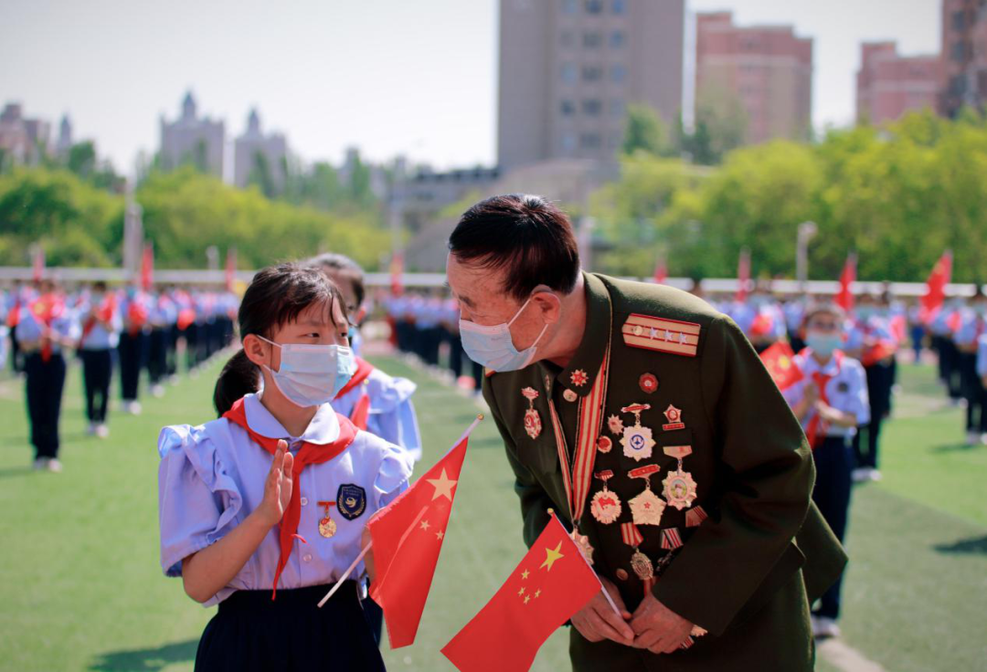 “我们都是中国娃”内蒙古自治区迎“六一”升国旗...相关图片