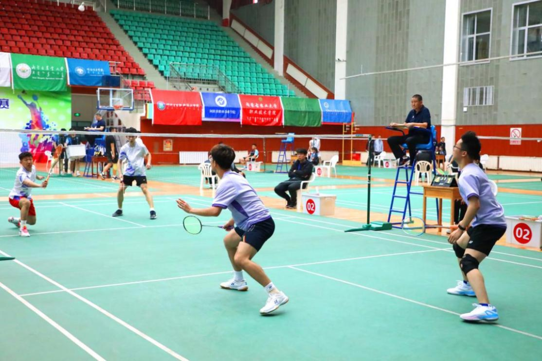 2024年内蒙古自治区大学生羽毛球锦标赛开赛相关图片