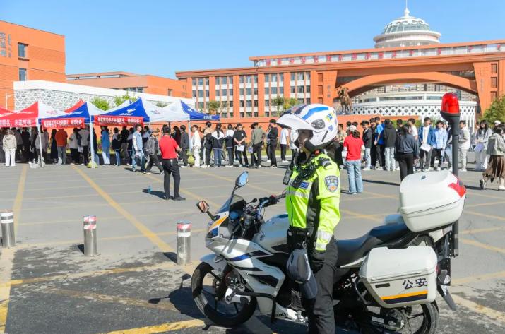 全区各地各校各部门全力保障高考平稳有序